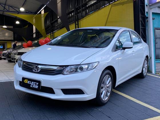 HONDA CIVIC 1.8 LXS 16V FLEX 4P AUTOMÁTICO